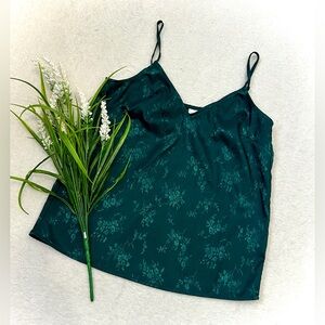 H&M Divided Emerald Floral V-Neck Tank Top - Size 0